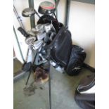 (1034) Golf bag incl. clubs from Dunlop