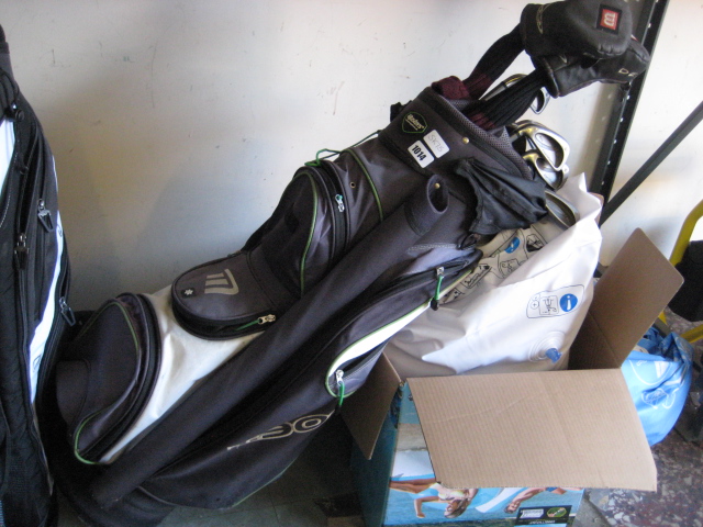 Golf bag with clubs incl. Wilson