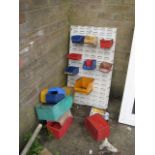 (1115) Mechanic skin bin shelving with linbins