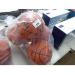 Bag of 4 Spalding basket balls