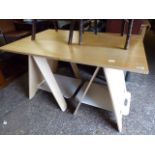 (2262) Beech effect trestle table