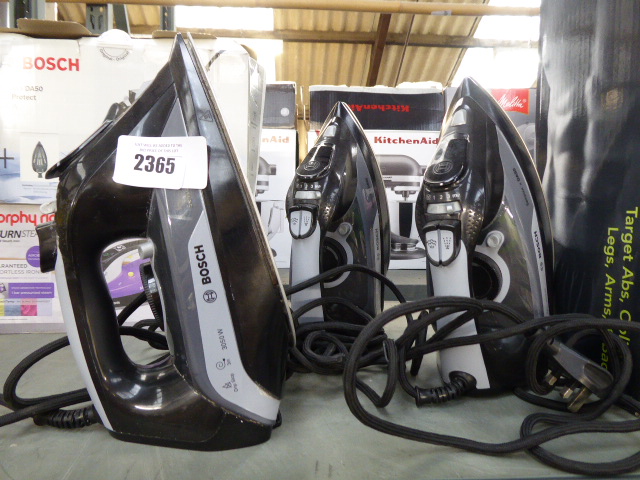 3 assorted Bosch steam irons