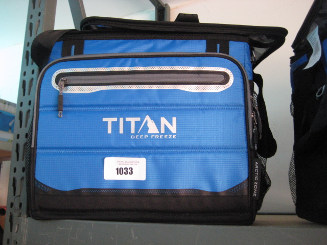 Titan Deep Freeze carry bag