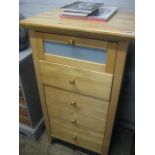 Beech contemporary chest of 5 drawers