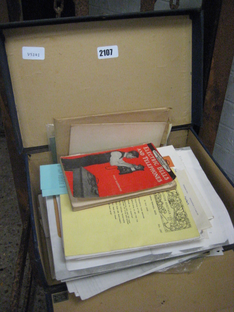 Small box of various vintage manuals and pamphlets