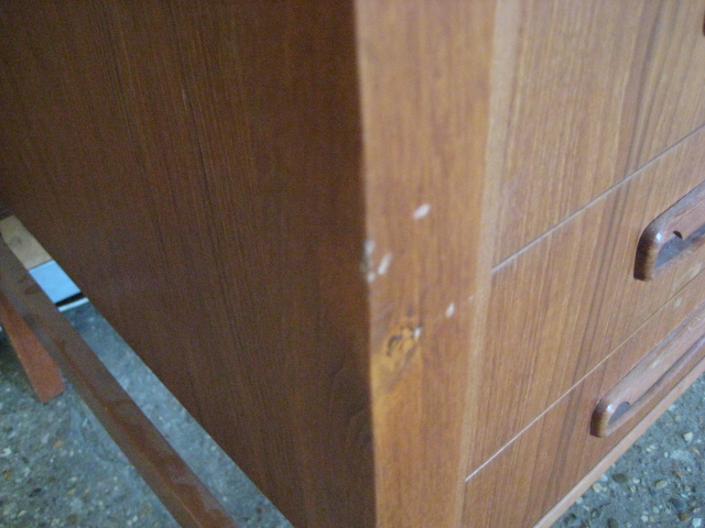 Mid century teak Danish kneehole desk with 3 drawers - Image 5 of 6