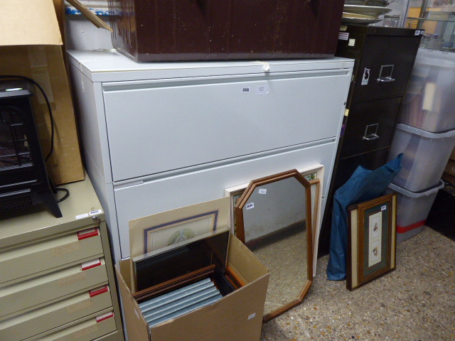 (2368) White 3 drawer metal filing cabinet - Image 2 of 2