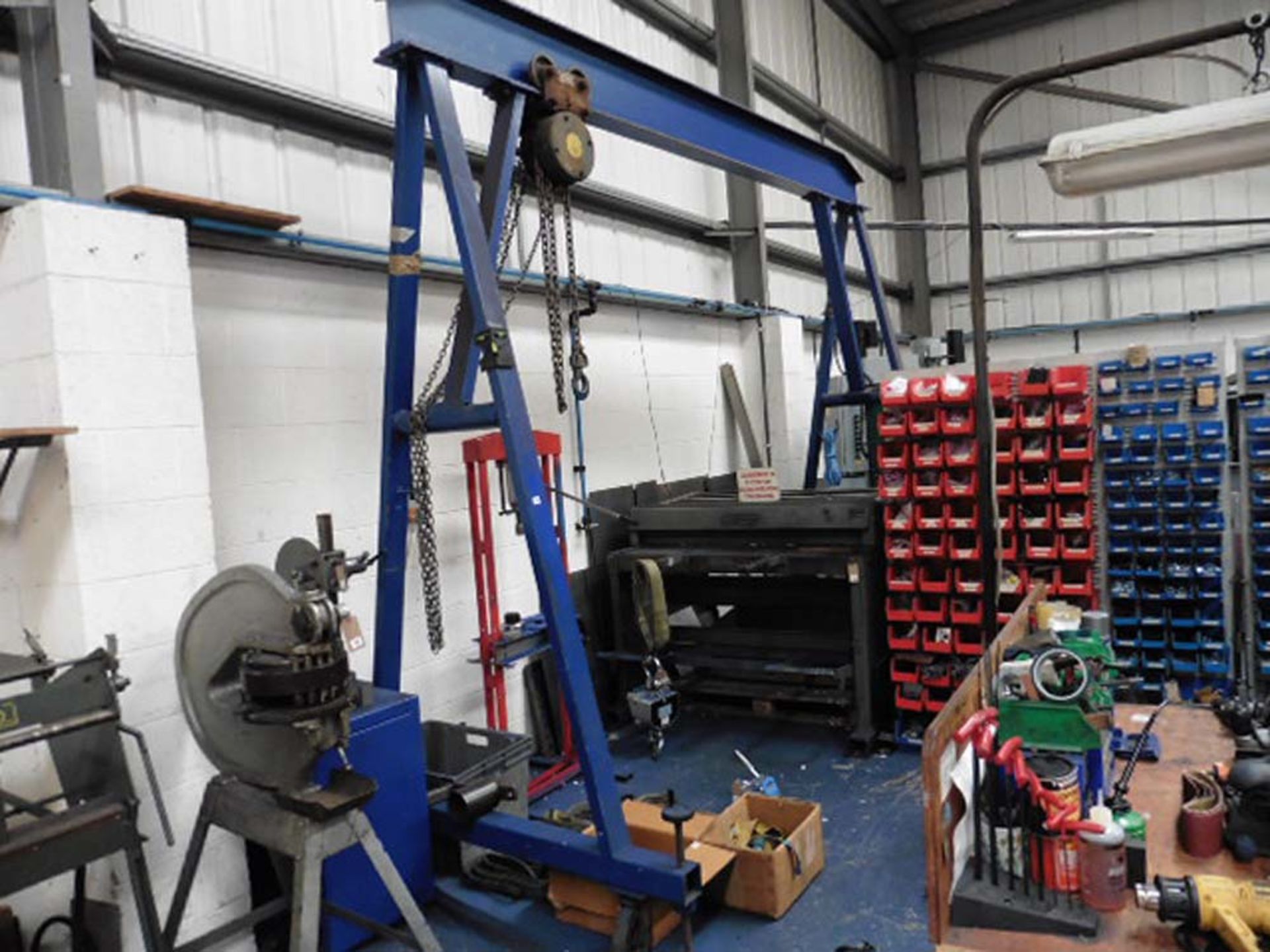 A Frame Mobile Gantry with a Felco 2 tonne travelling chain hoist - Image 2 of 3