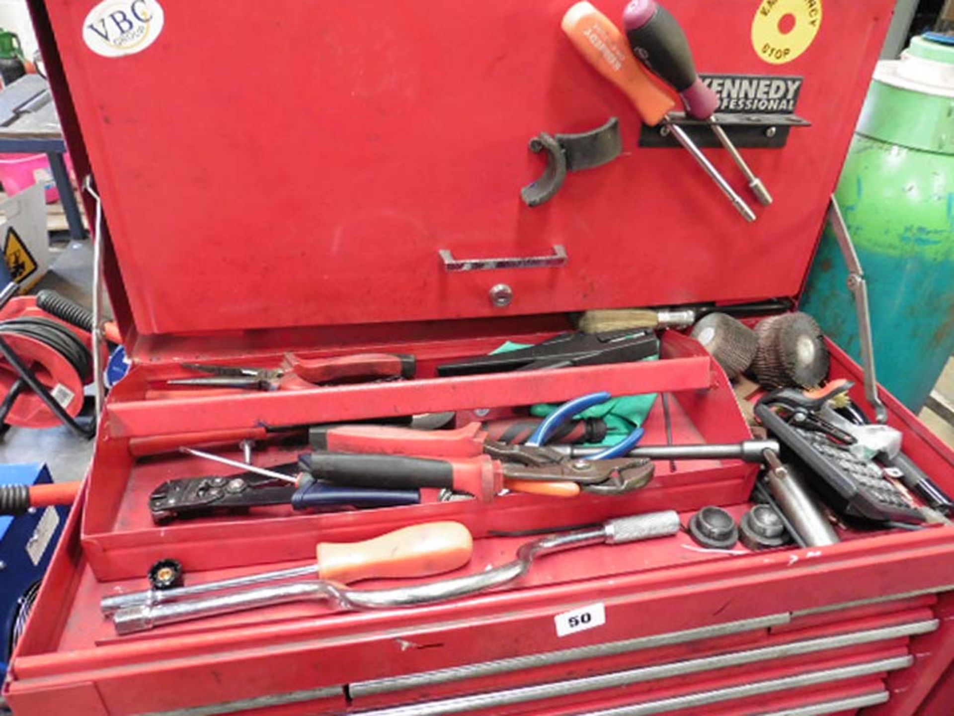 Kennedy Professional Multidrawer tool chest on wheels with contents of assorted hand tools, - Image 2 of 13