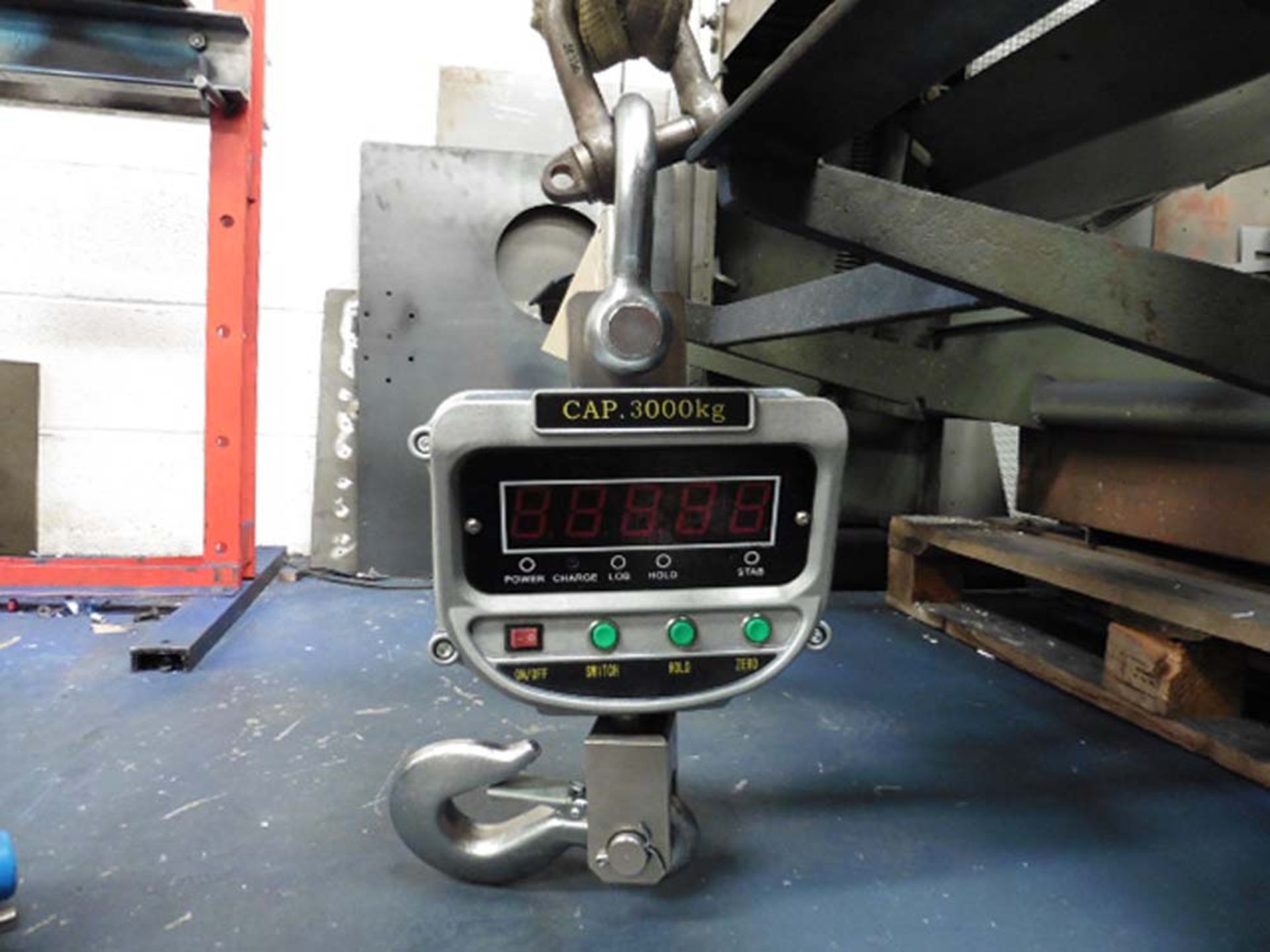 Model OCS XZ 3 Electronic Crane Scale Capacity 3T in 1kg increments Year 2013 with shackle and sling