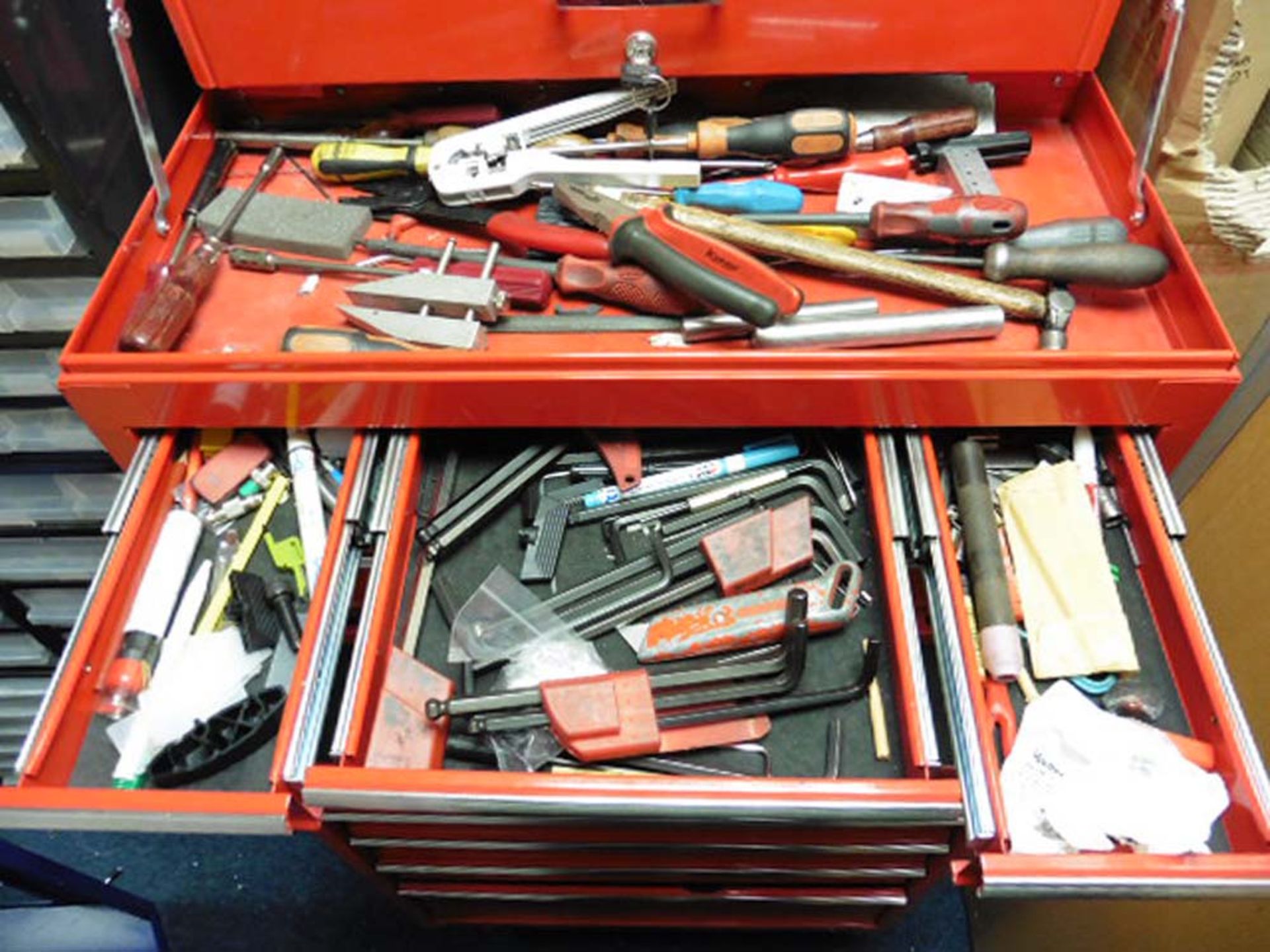 Kennedy Professional multidrawer tool chest with contents of assorted hand tools etc - Image 3 of 11