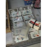 A quantity of loose cigarette cards