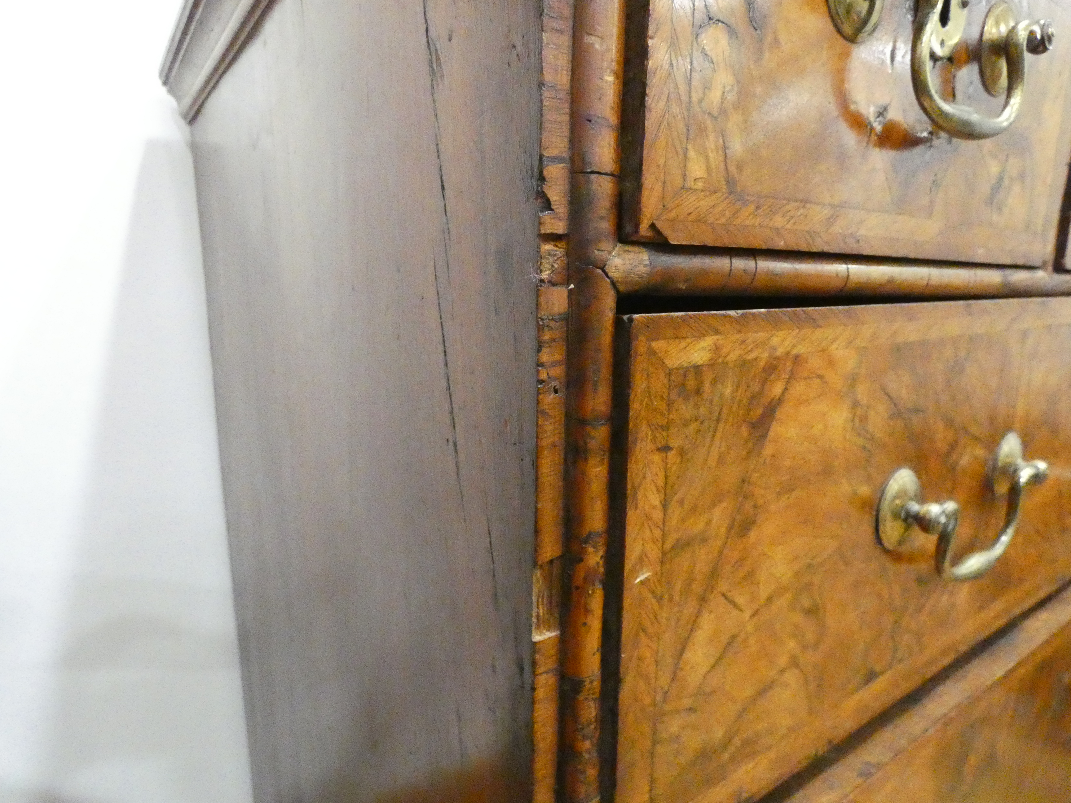 A Georgian walnut and feather crossbanded chest of three short over three long drawers on later bun - Image 9 of 27