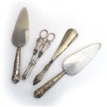 A pair of silver Kings pattern grape scissors, Garrard & Co. Ltd.