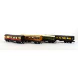 Forty-six Trix Twin and other OO gauge passenger coaches,