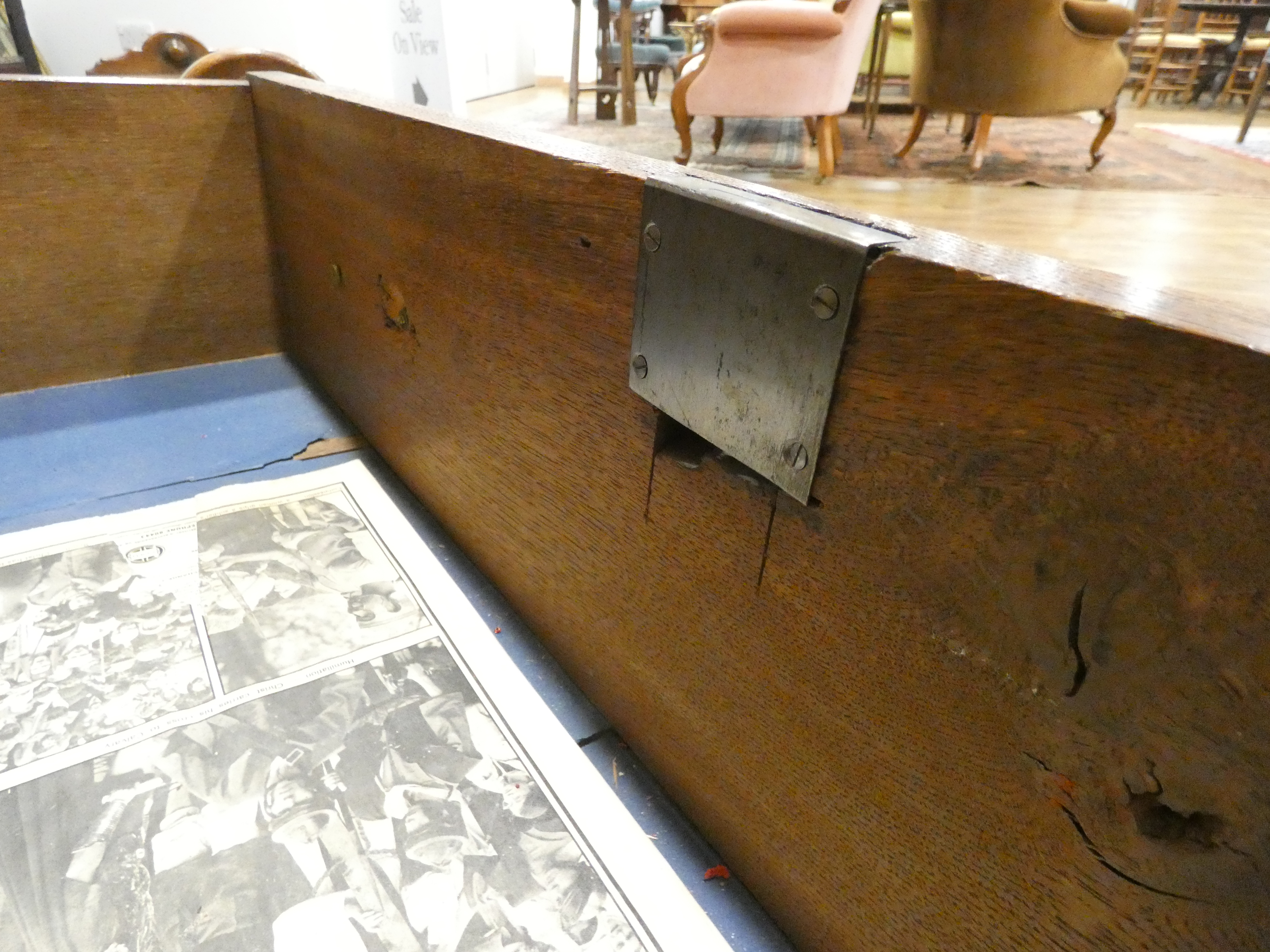 A Georgian walnut and feather crossbanded chest of three short over three long drawers on later bun - Image 8 of 27