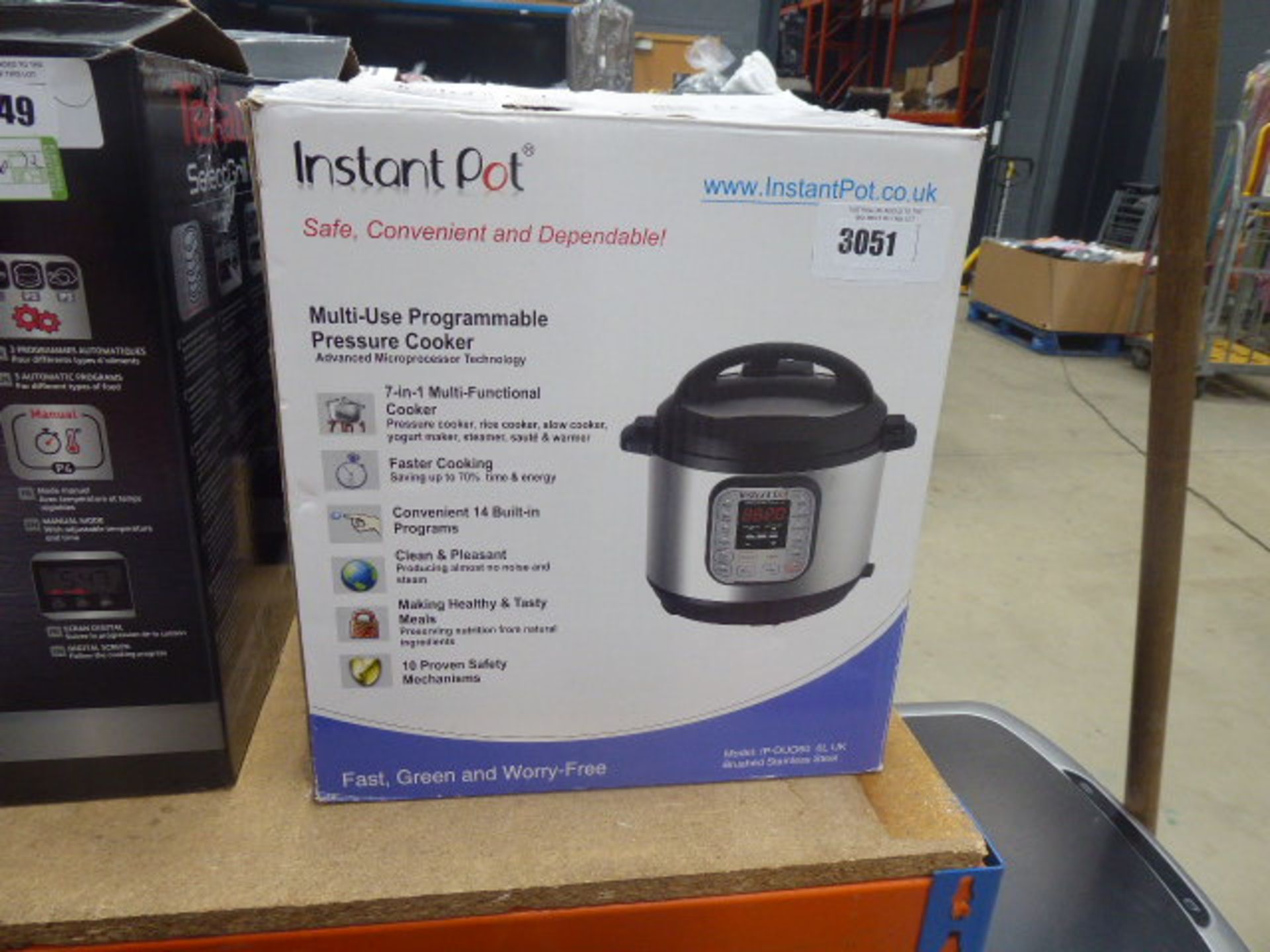 Instant pot 7 in 1 multi functional programmable pressure cooker