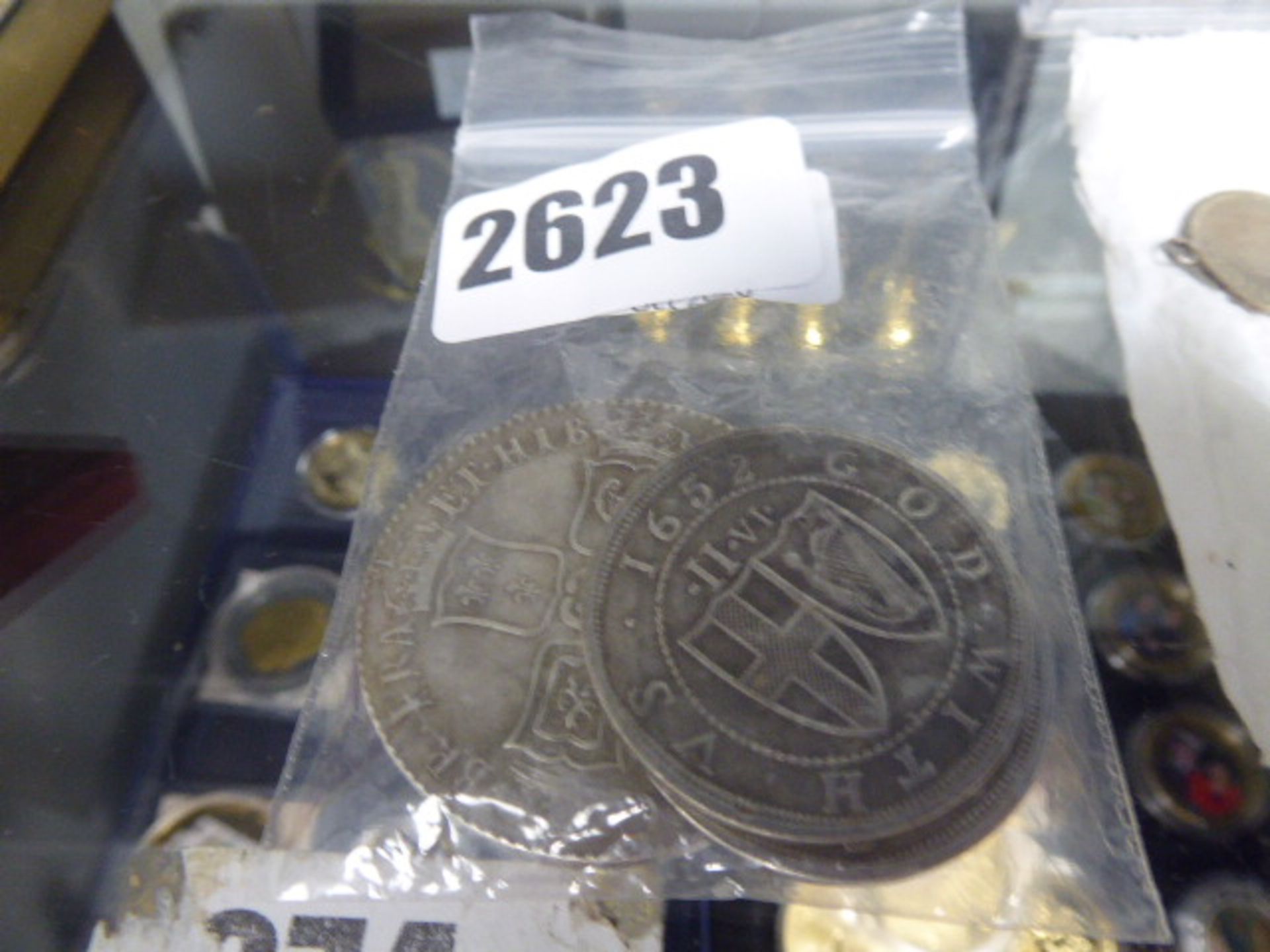 (2040RR) 142 - Reproduction Coinage: a William III crown, 1700, together with two Commonwealth