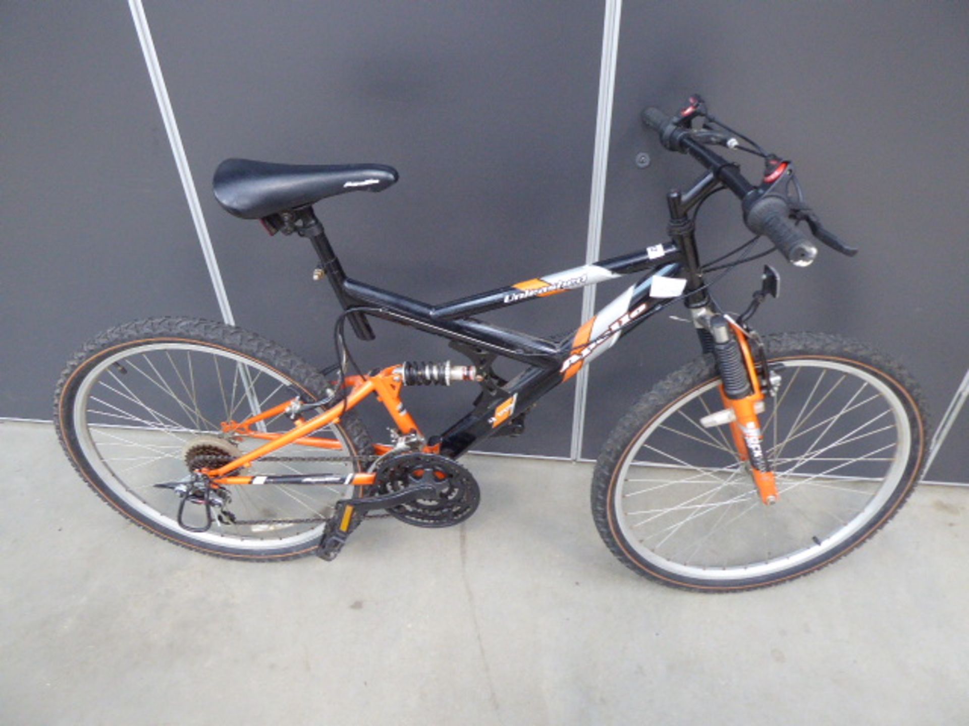 Apollo bike in black and orange