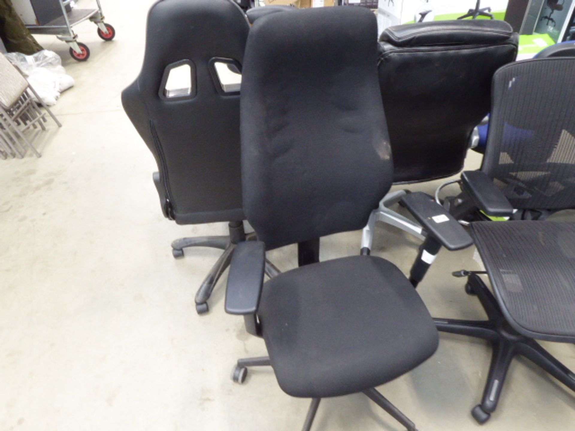 High back cloth office swivel armchair in black