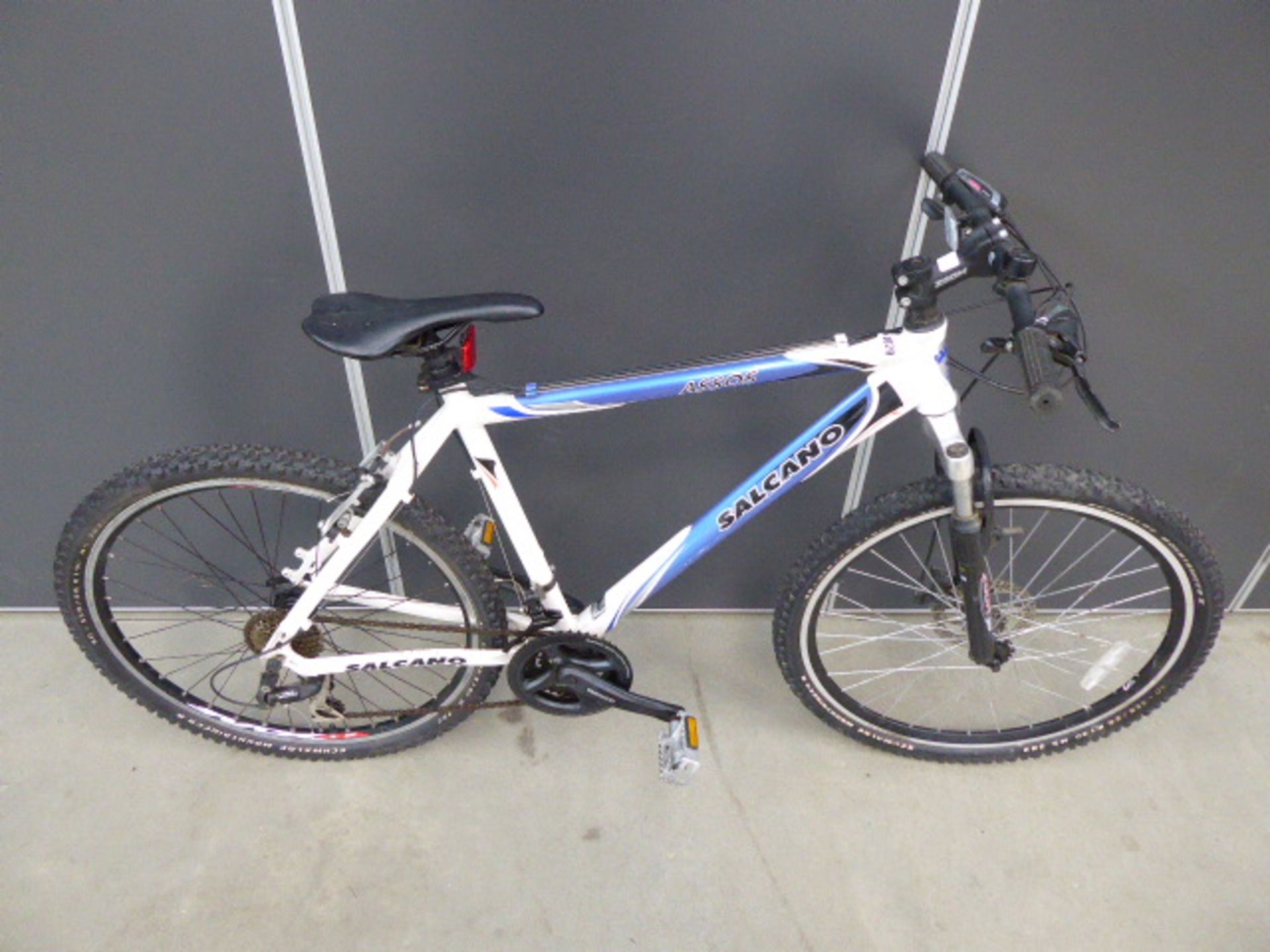 Salcano bike in white and blue