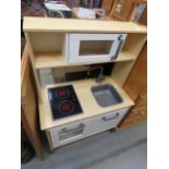 Childs toy kitchen unit