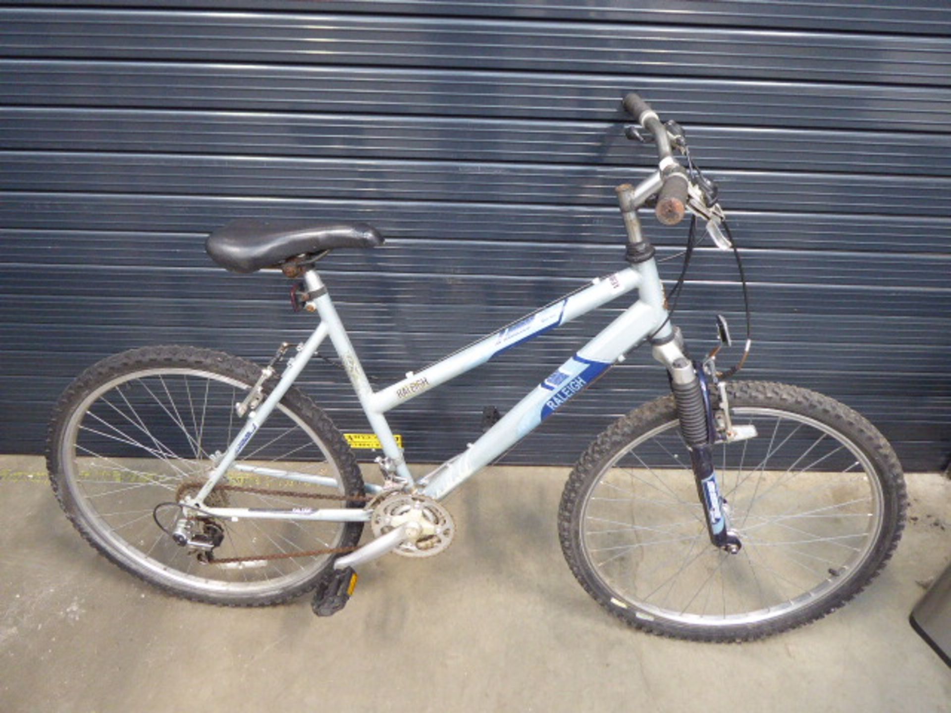 4030 - Blue Raleigh ladies mountain bike - Image 2 of 2