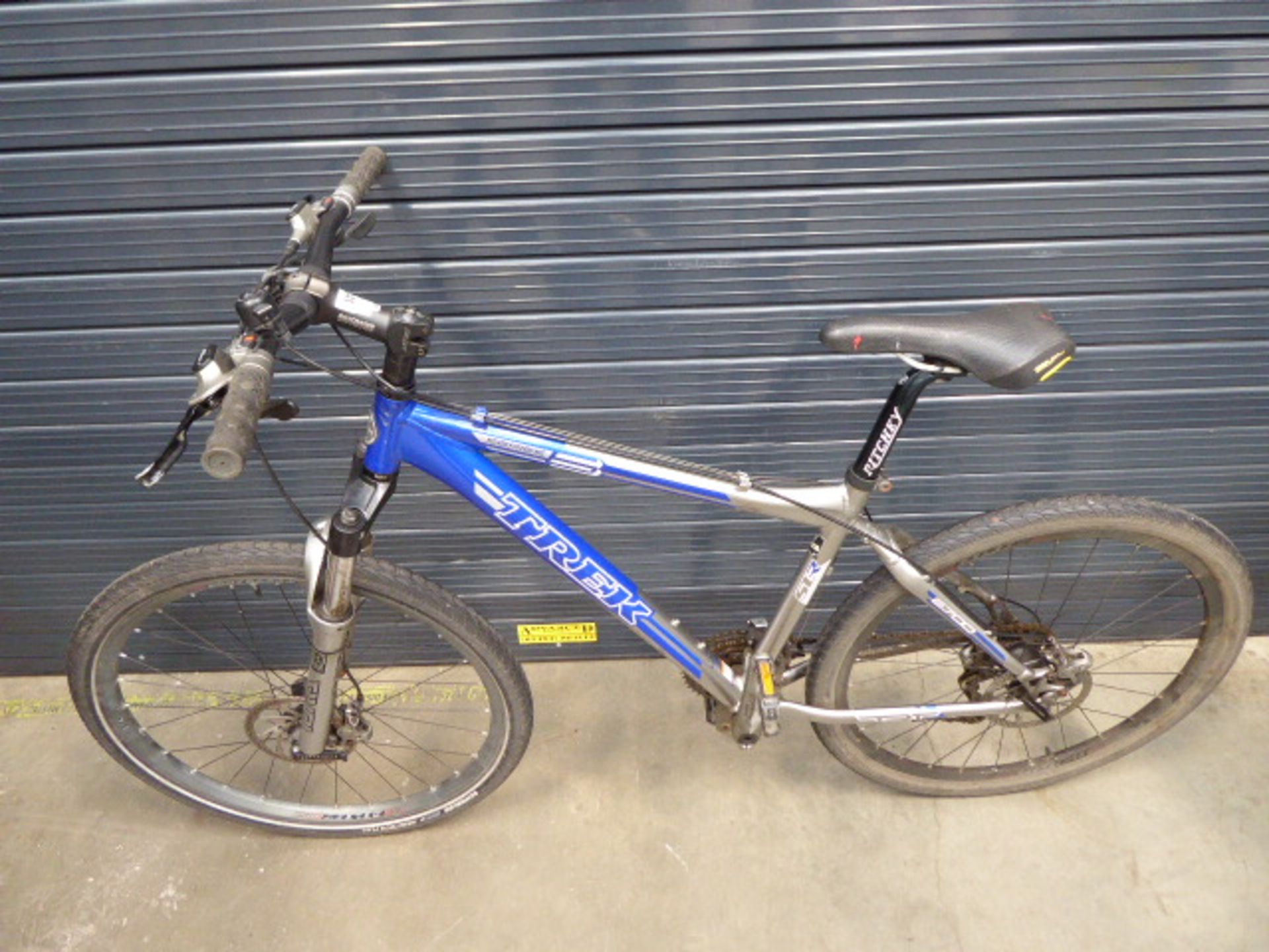 Trek silver and blue gents mountain bike