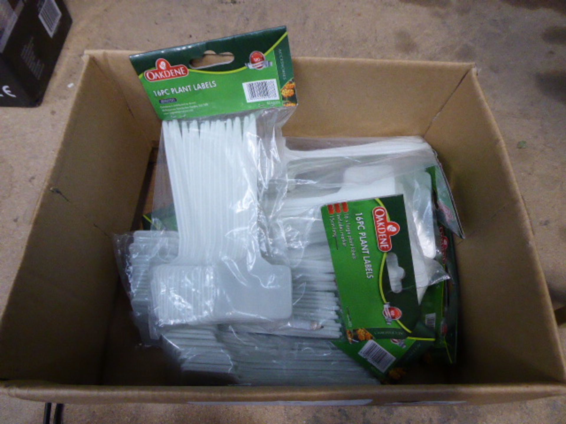 Bag of 10 packs of plant labels