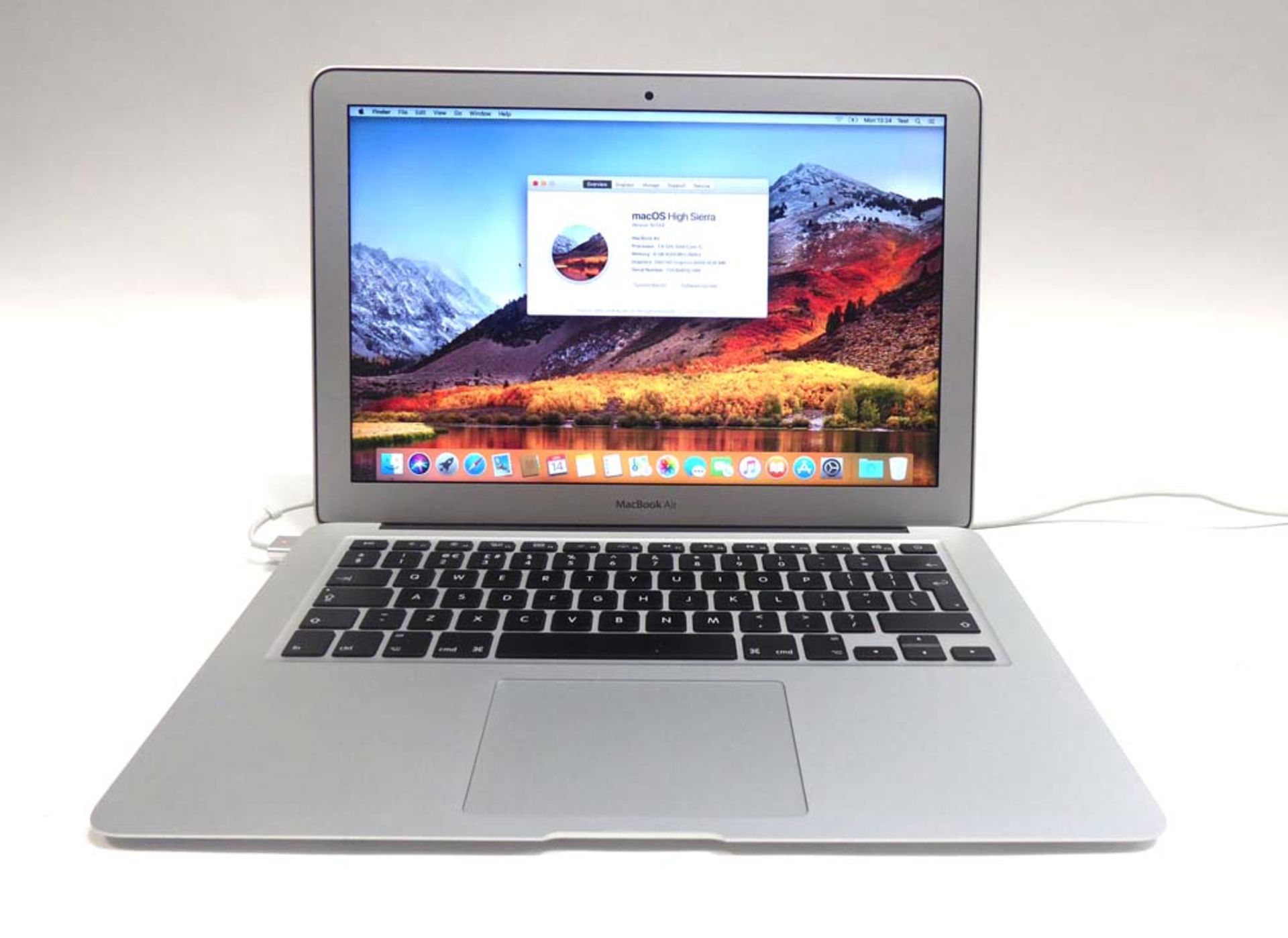 MacBook Air 13'' 1.8GHz Intel i5, 8GB RAM, 256GB SSD laptop (A1466)