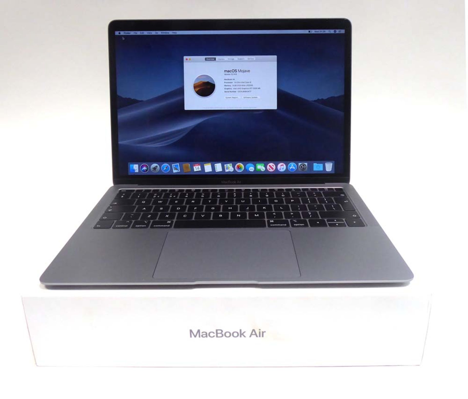 MacBook Air 13'' 1.6GHz Intel i5, 8GB RAM, 128GB SSD with box and PSU (A1932)