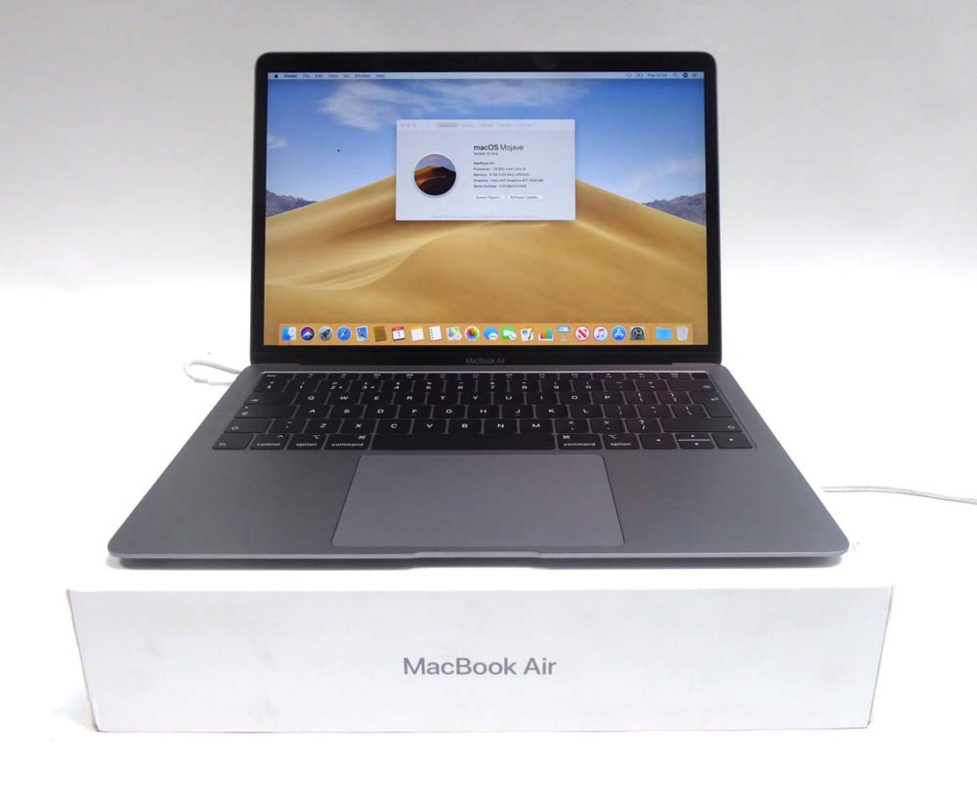 MacBook Air 13'' 1.6GHz Intel i5, 8GB RAM, 128GB SSD, Intel UHD Graphics 617 with box and PSU (