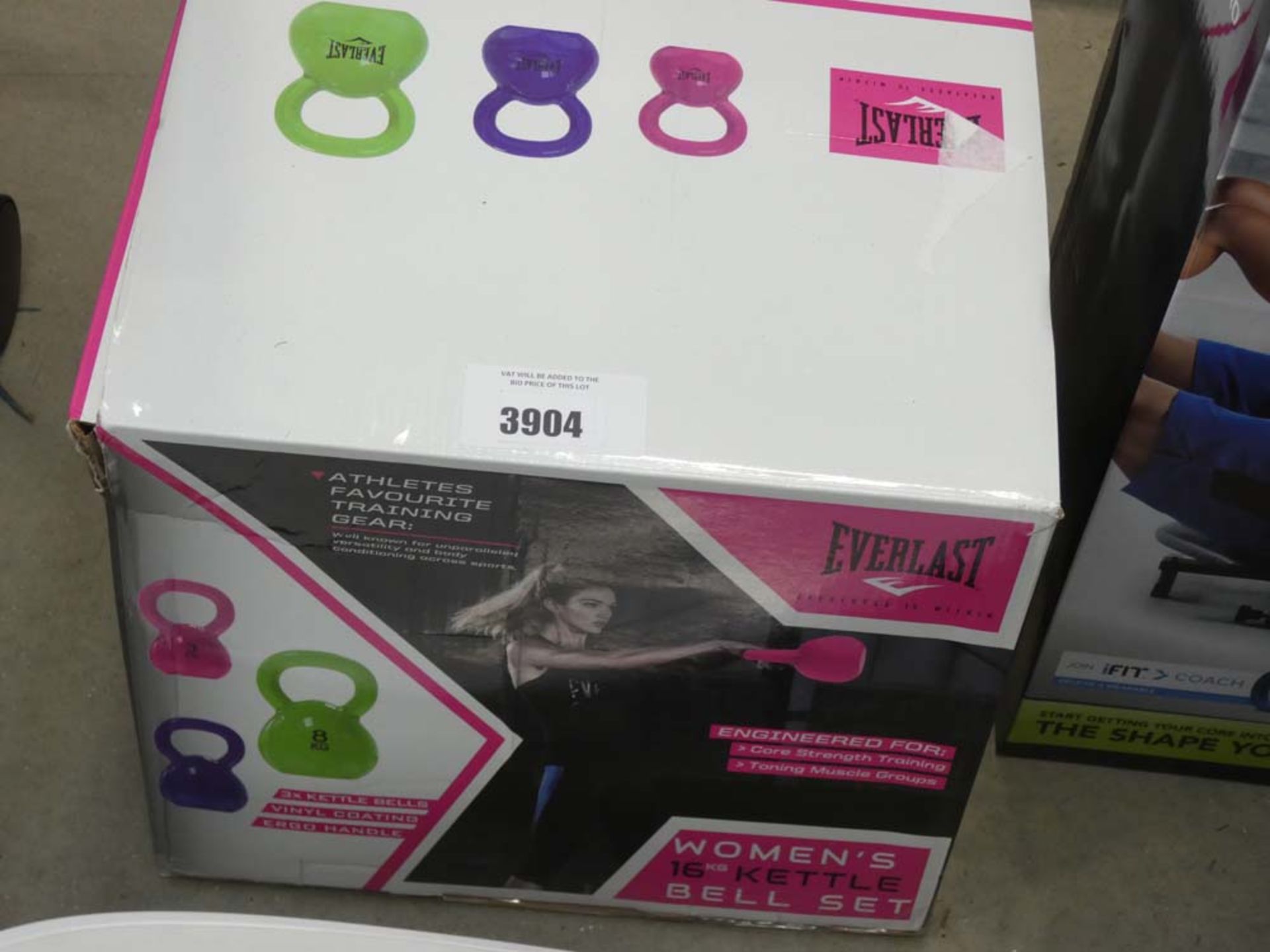 Boxed Everlast ladies 16kg kettle bell set