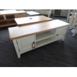 Gloucester White Painted Oak Large TV Unit (36)