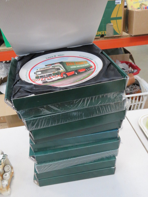 Quantity of Eddie Stobart collectable plates