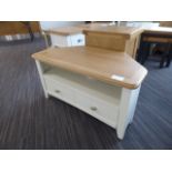 Gloucester White Painted Oak Corner TV Unit (3a)