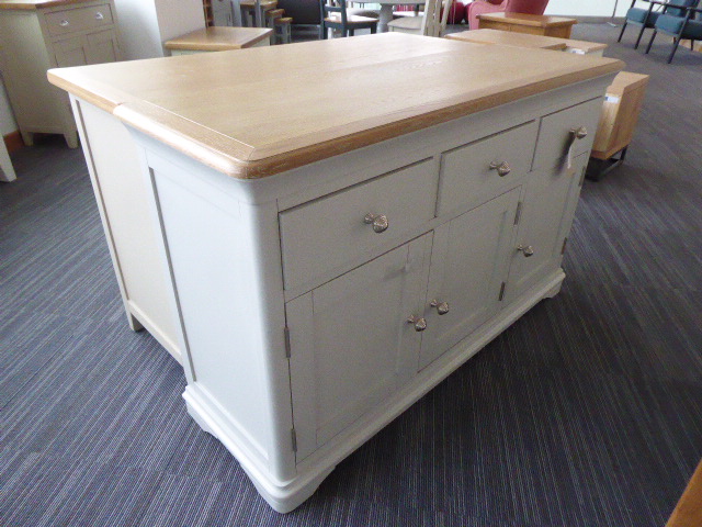 Ashbourne Grey Painted 3 Door Large Sideboard (27)