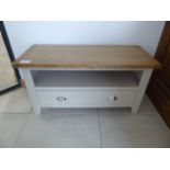 Chester Grey Painted Oak Small TV Unit (6a)