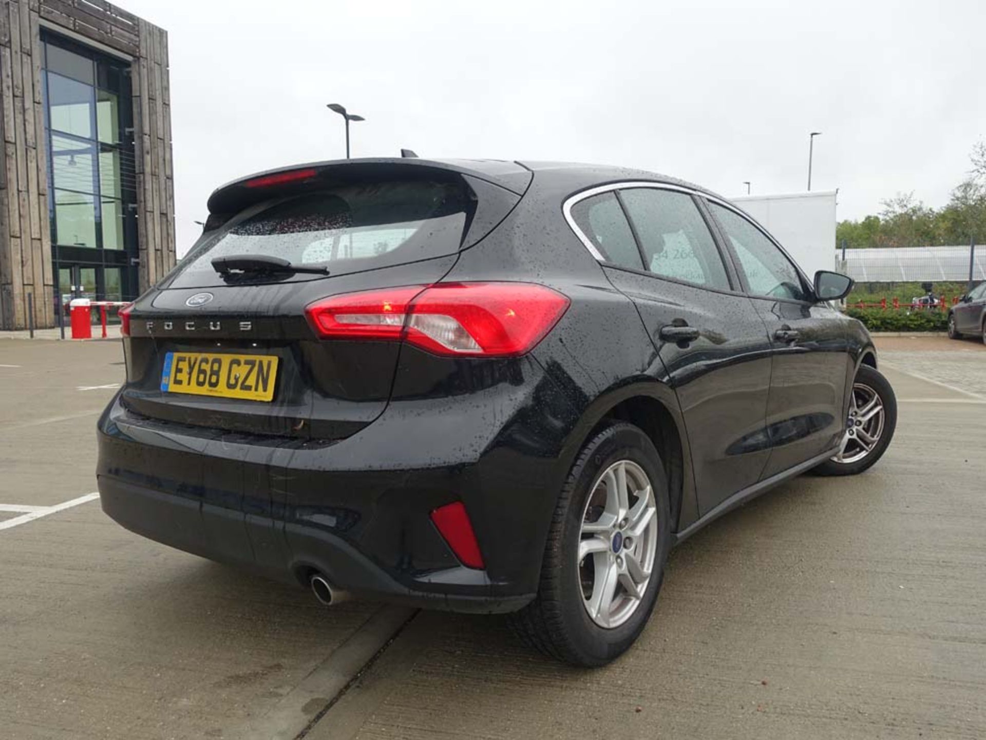 EY68 GZN, 2018 (68) Ford Focus Zetec TDCi 1499cc diesel, 5 door hatchback, 18,200 miles, MOT 28.12. - Image 5 of 10