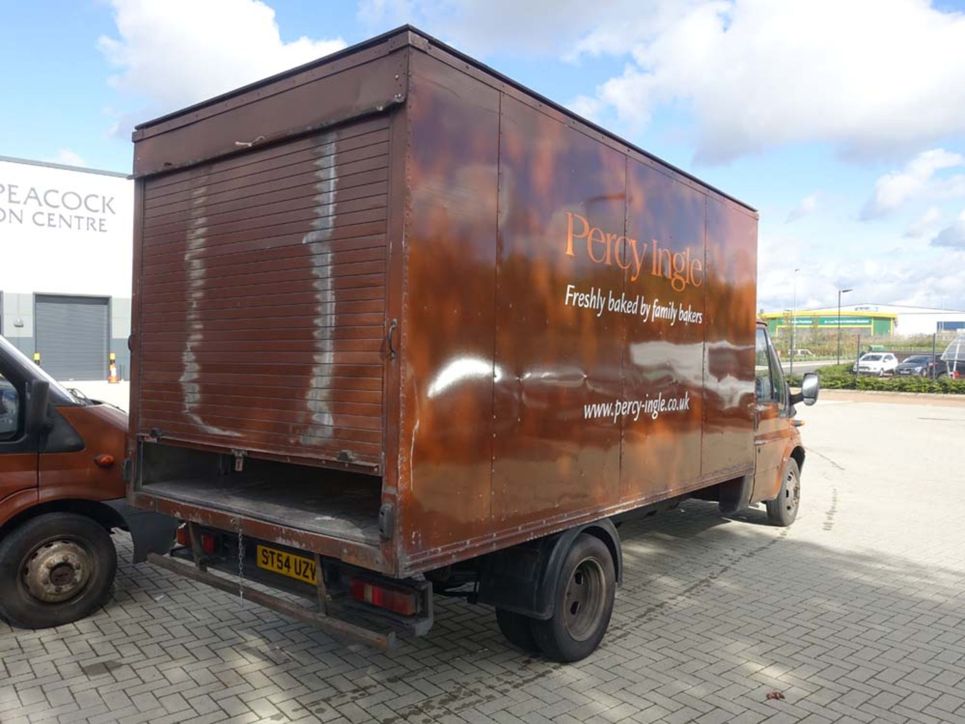 ST54 UZV, 2005 (54) Ford Transit 350 LWB, 2.4i diesel, 215,000 miles, MOT 22.07.21 - Image 4 of 5