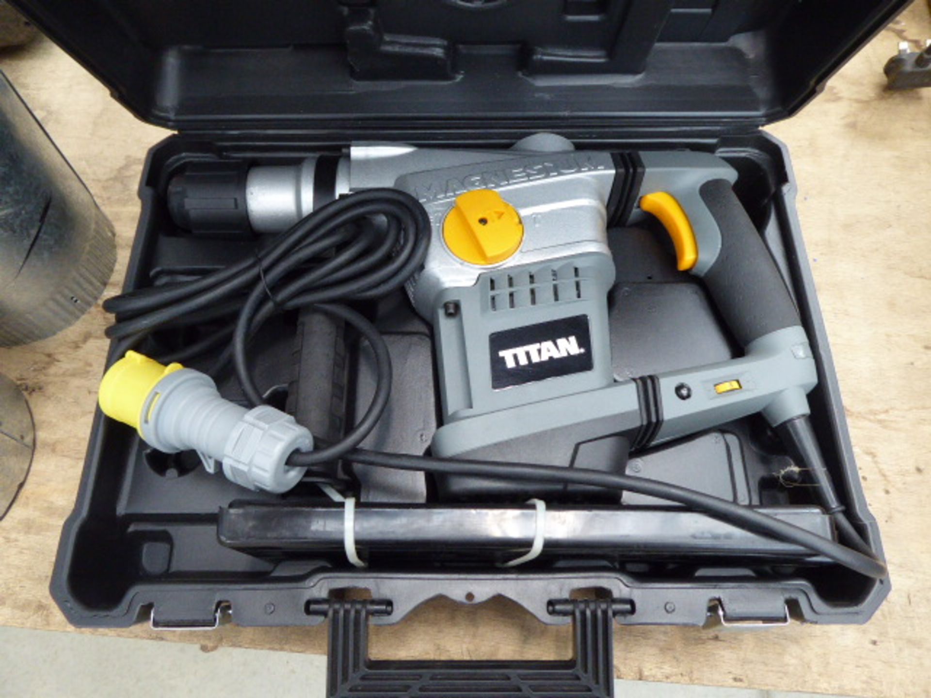 Titan 110v SDS hammer drill