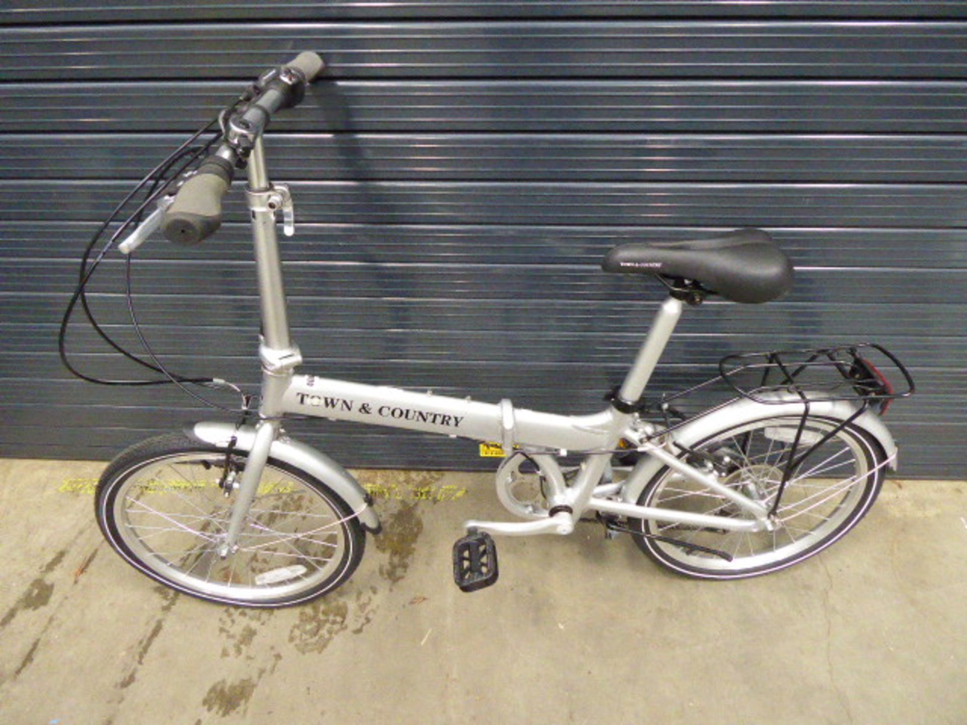 Town and Country folding bike in silver