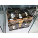 An Oriental jewellery box