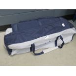 Folding carry cot