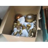 A box containing a lustre glazed horse, brass goblets, plus a kettle and bowls