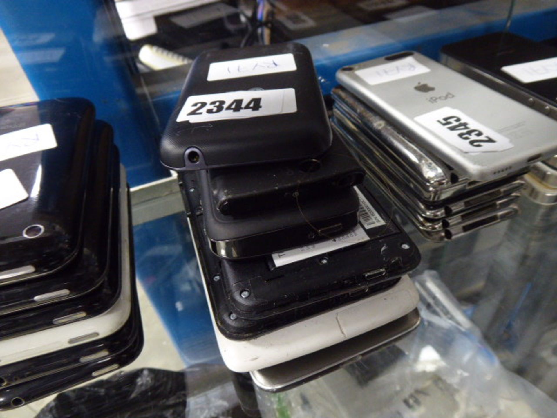 2174 - 7 various mobile phones, for spares and repairs, to include: Sony, LG etc