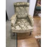 5542 Green floral arm chair