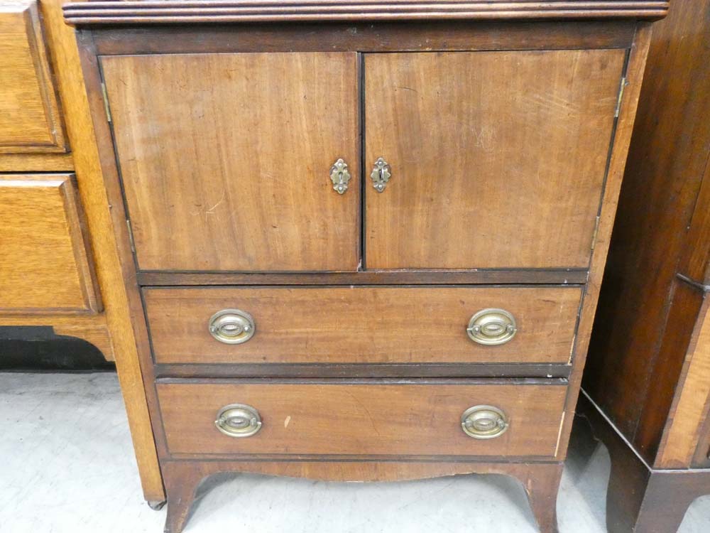 Mahogany double door cabinet with 2 drawers under