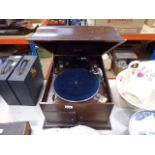 Dulcetto wind up gramophone