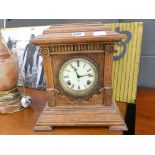 Oak cased mantle clock